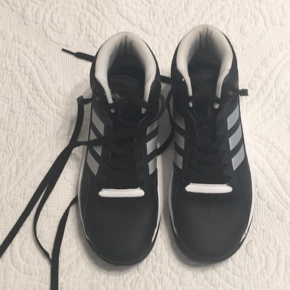 adidas Other - Adidas cloudfoam basketball shoes